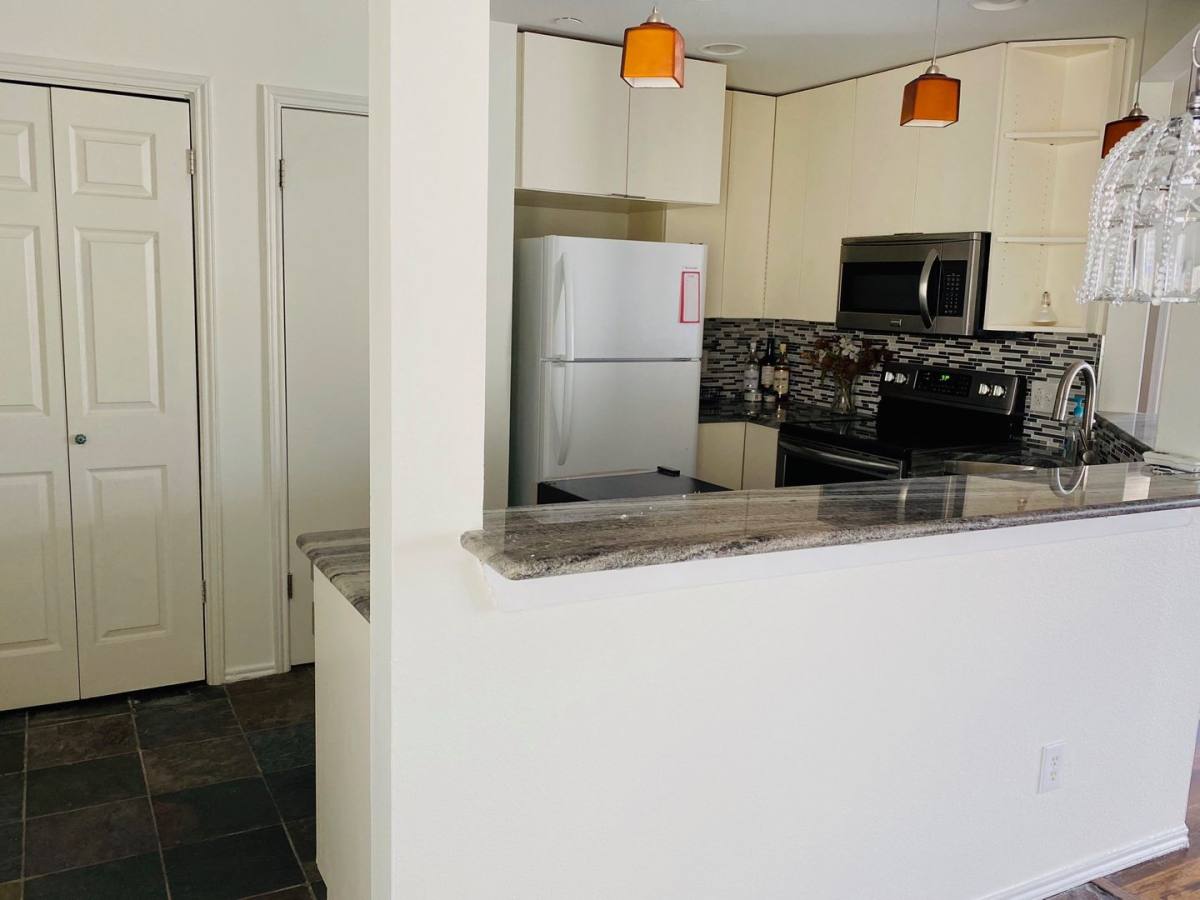 Apartment for rent at 4221 Cole Ave, Dallas, TX 75205