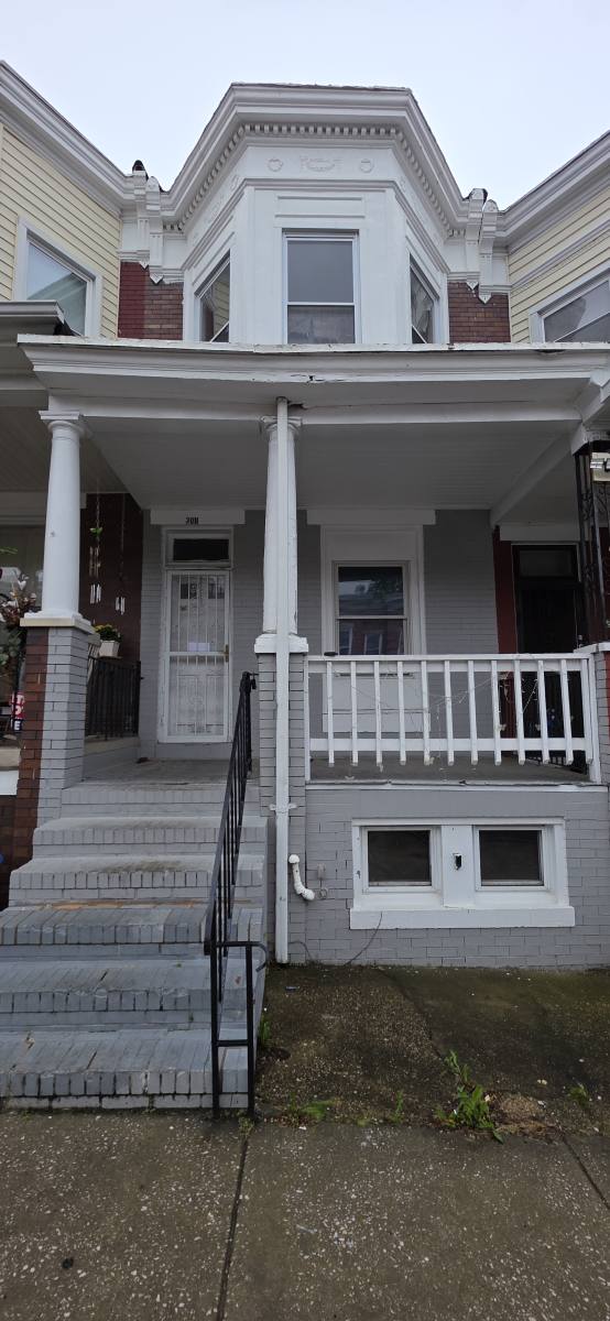 Townhouse for rent at 2011 W Lexington St, Baltimore, MD 21223