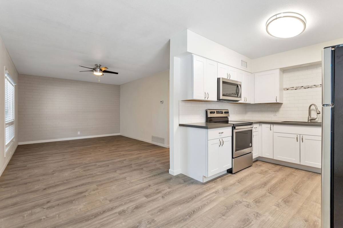 Apartment for rent at 1939 W Berridge Lane, Phoenix, AZ 85015