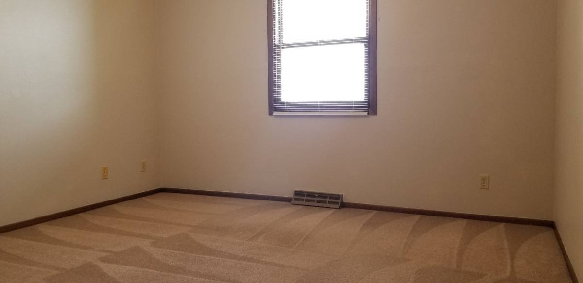 House for rent at 1529 Linda Dr, Cedar Falls, IA 50613