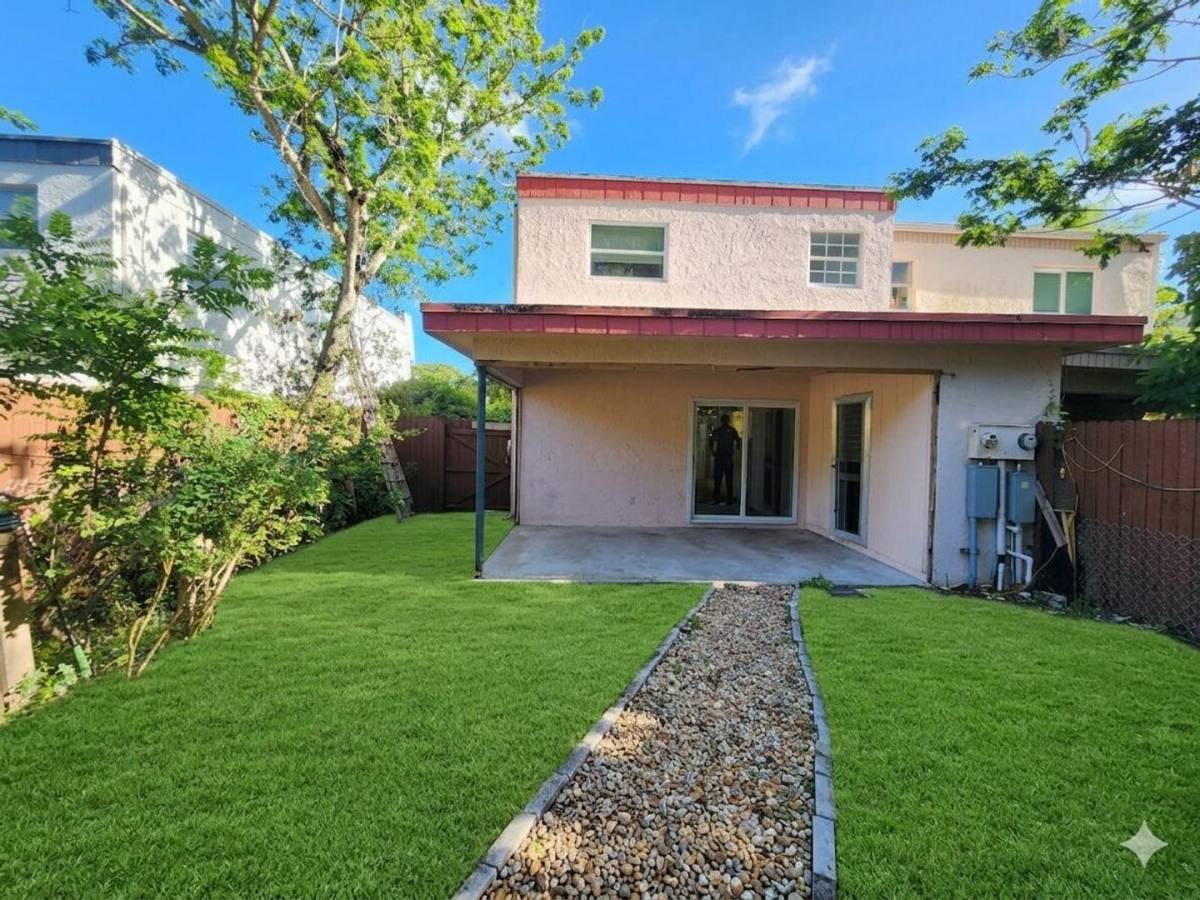 Townhouse for rent at 7931 SW 7th Place, Pompano Beach, FL 33068