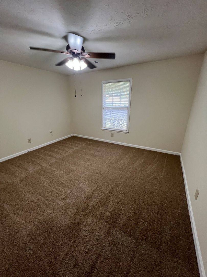 Apartment for rent at 2335-2337 Rosedale Rd, Snellville, GA 30078