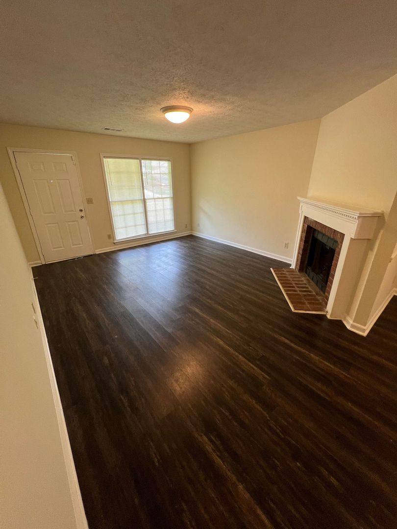 Apartment for rent at 2335-2337 Rosedale Rd, Snellville, GA 30078
