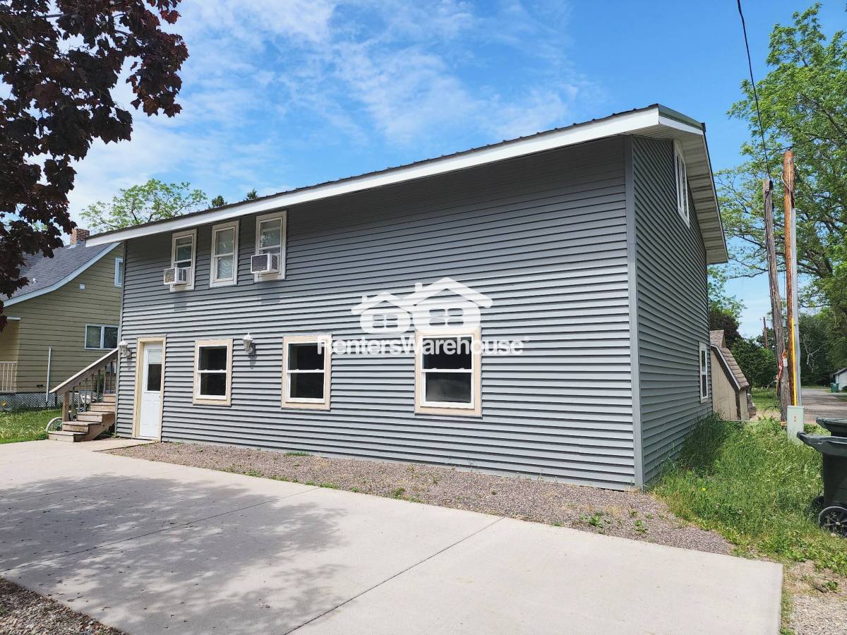 Apartment for rent at 208 4th St #D, Centuria, WI 54824