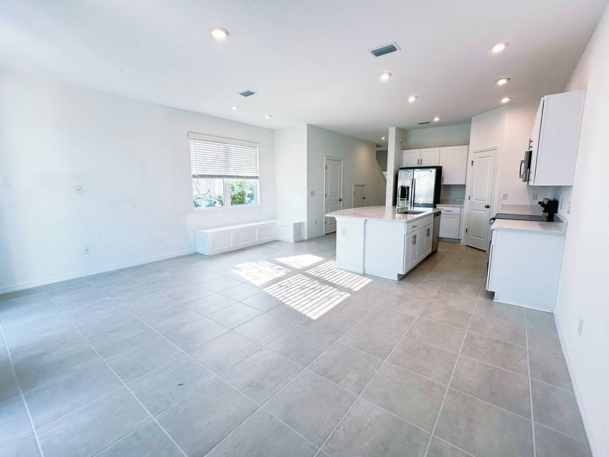 Townhouse for rent at 5770 Windy Bay Terrace, Nokomis, FL 34275