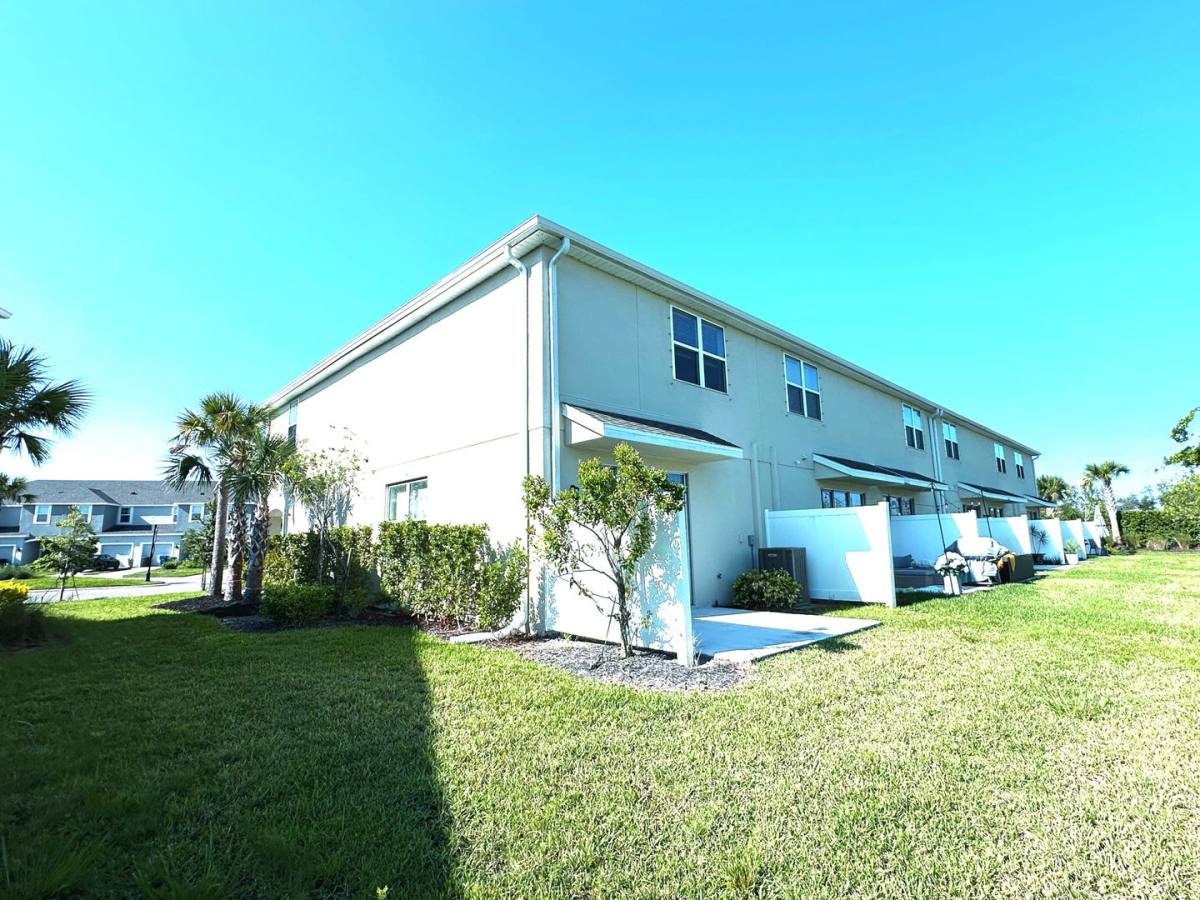 Townhouse for rent at 5770 Windy Bay Terrace, Nokomis, FL 34275