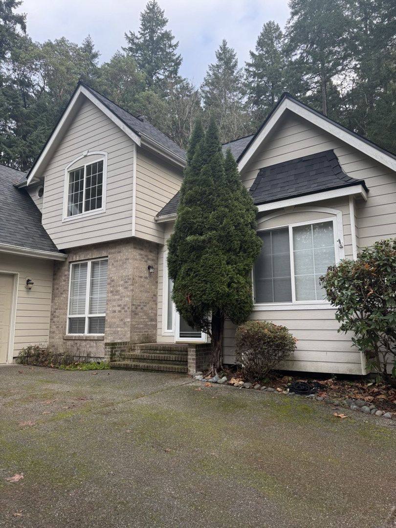 House for rent at 6715 Sehmel Dr NW, Gig Harbor, WA 98332