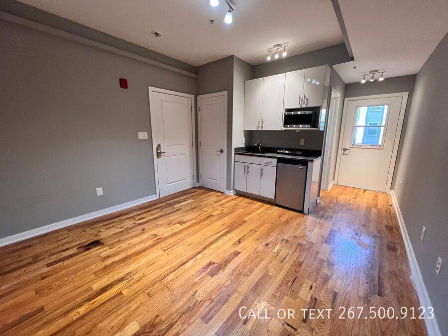 Apartment for rent at 531 N Budd St #3B, Philadelphia, PA 19104