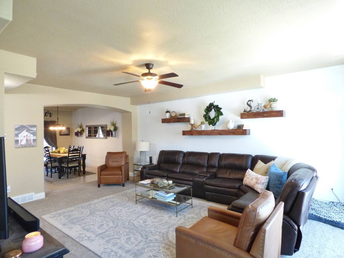 Townhouse for rent at 24 E Opequon Rd, Sandy, UT 84070