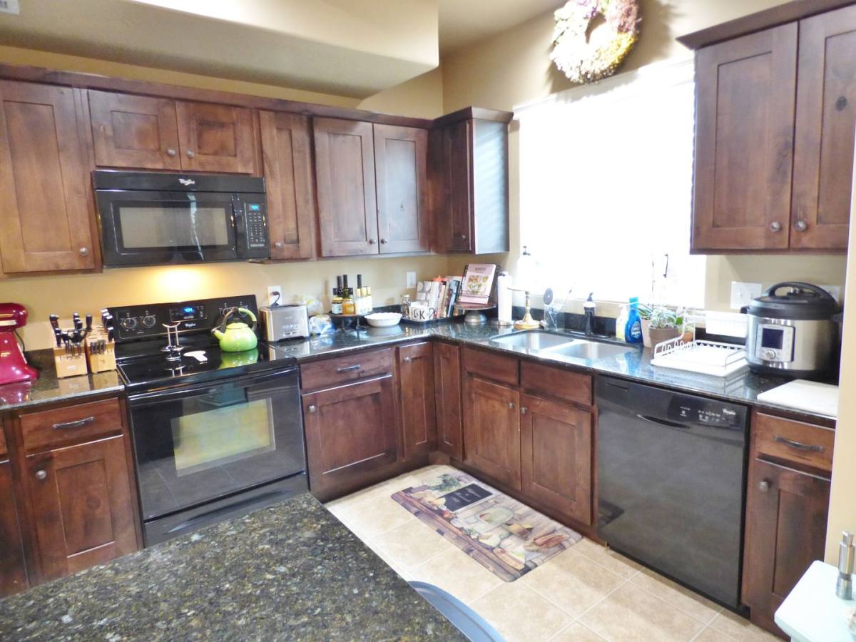 Townhouse for rent at 24 E Opequon Rd, Sandy, UT 84070