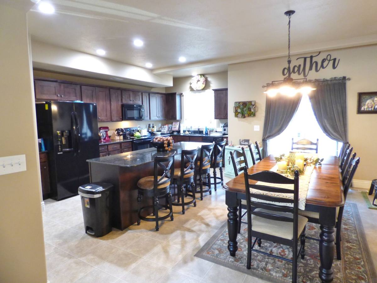 Townhouse for rent at 24 E Opequon Rd, Sandy, UT 84070