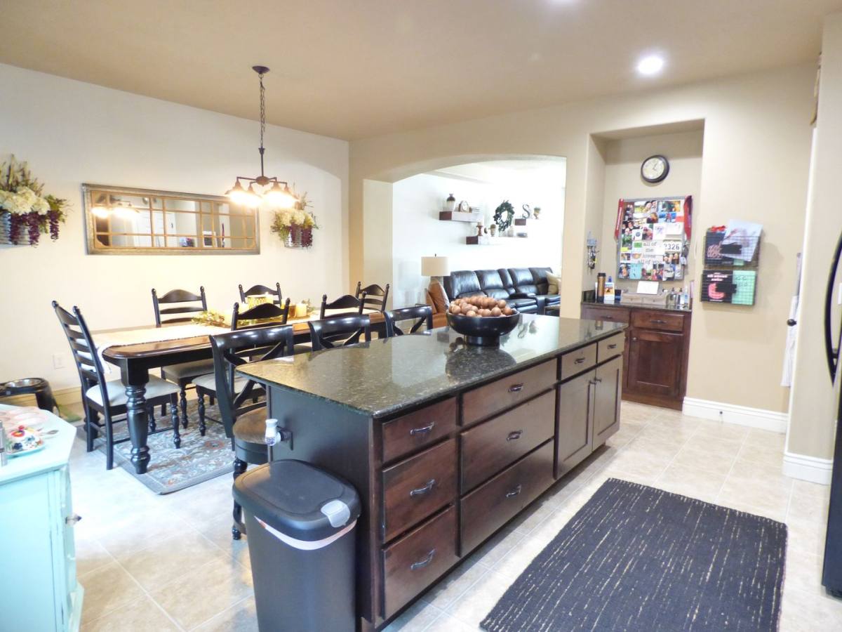 Townhouse for rent at 24 E Opequon Rd, Sandy, UT 84070