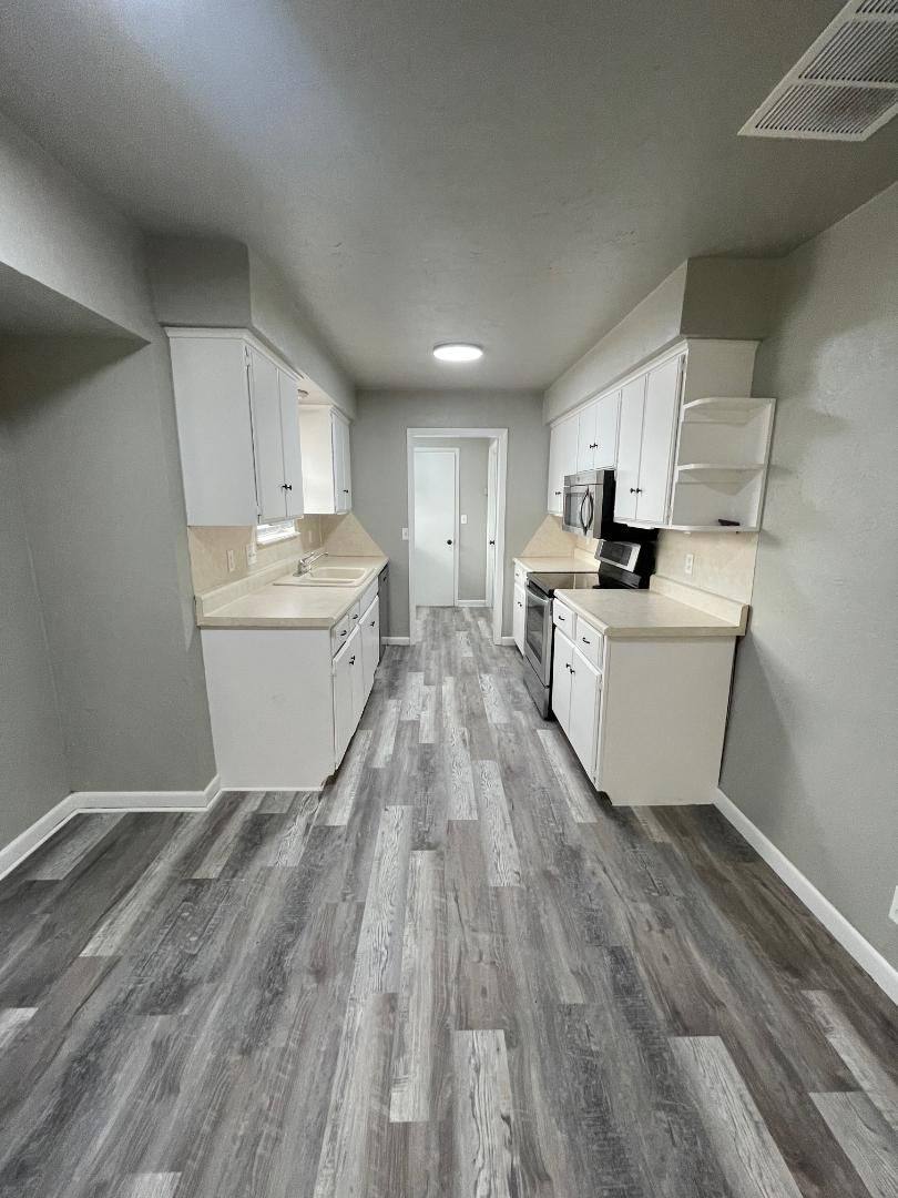 House for rent at 1008 Woods Ave, Norman, OK 73069