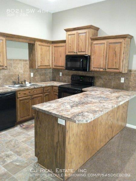 House for rent at 8021 SW 4th, Blue Springs, MO 64014