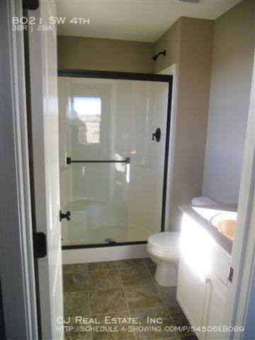 House for rent at 8021 SW 4th, Blue Springs, MO 64014