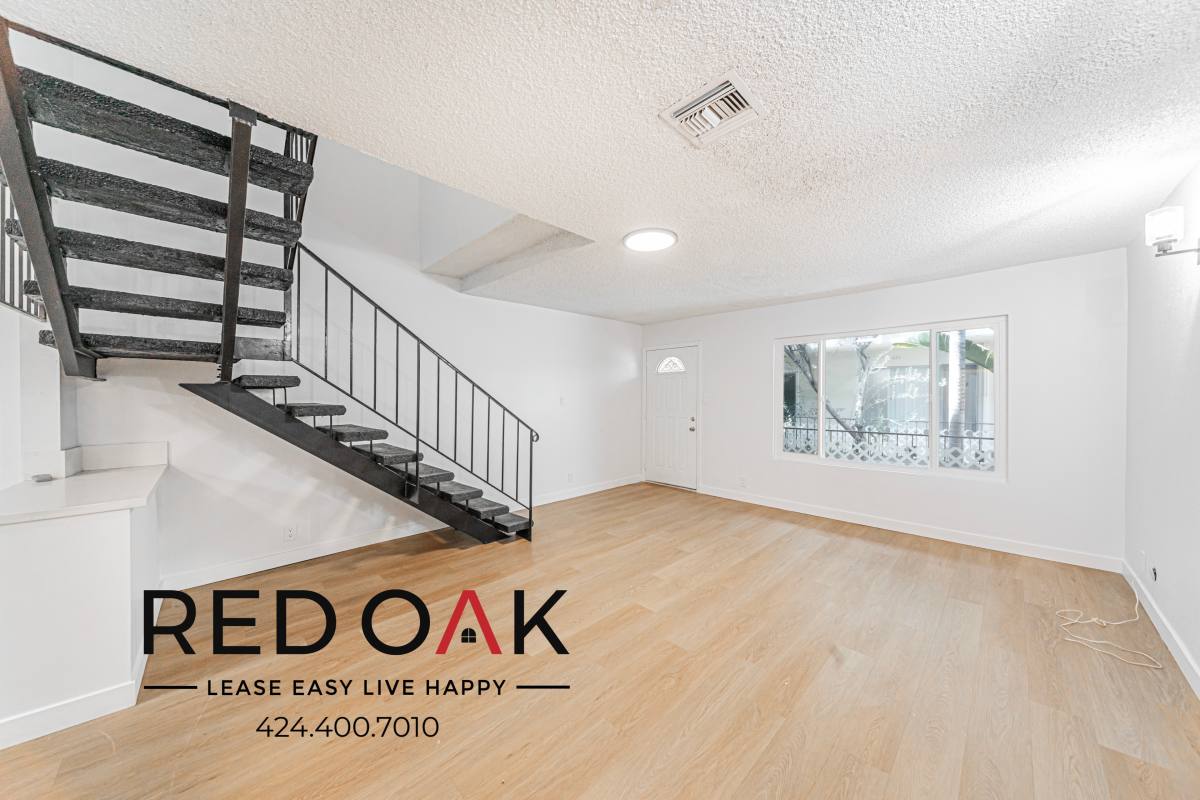 Townhouse for rent at 4737 Orion Ave #9, Sherman Oaks, CA 91403