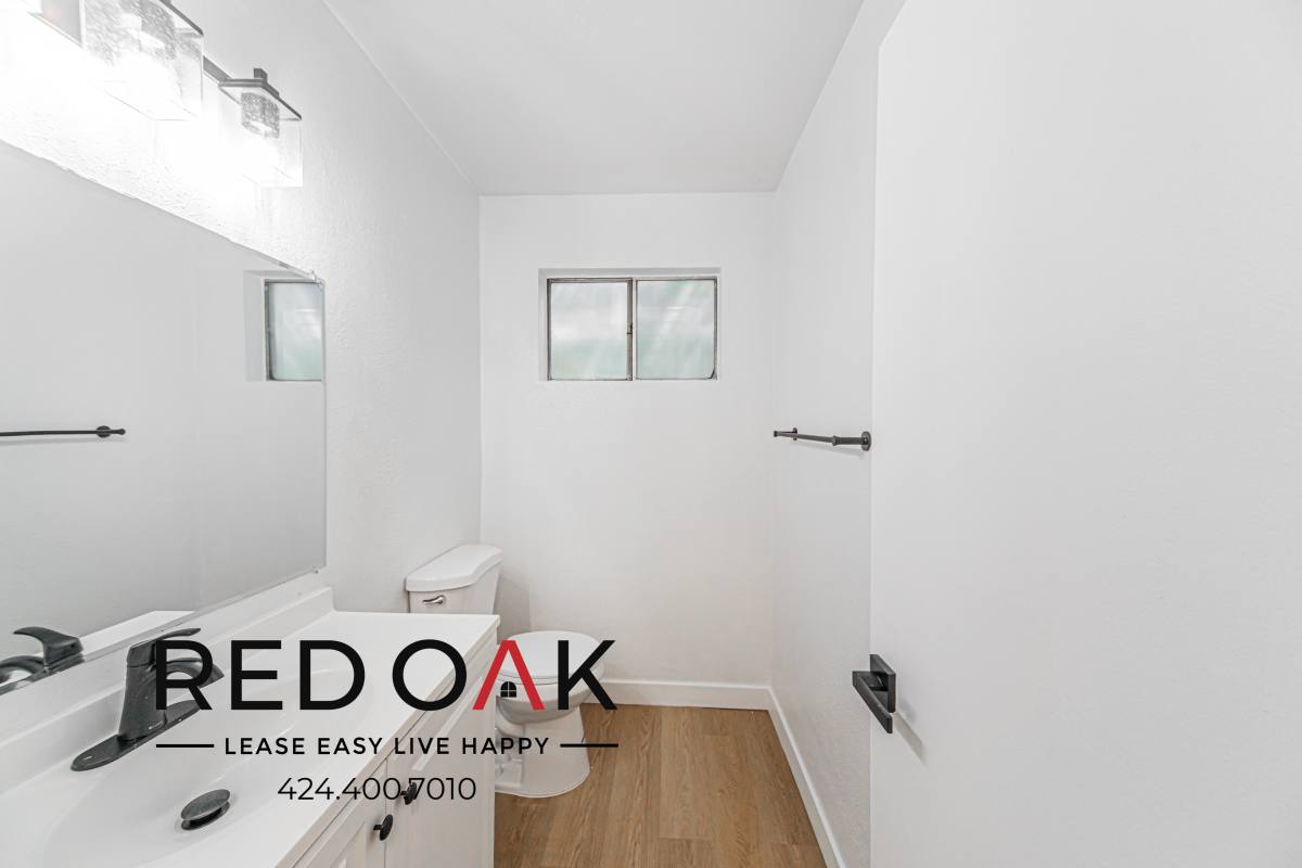 Townhouse for rent at 4737 Orion Ave #9, Sherman Oaks, CA 91403