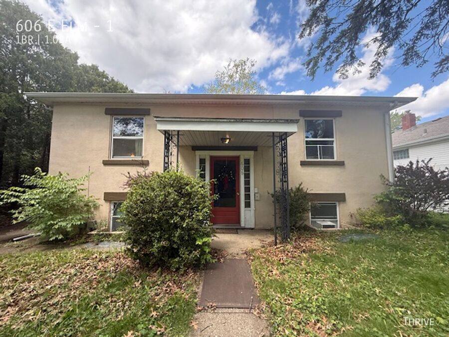 Apartment for rent at 606 E Elm #1, Urbana, IL 61802