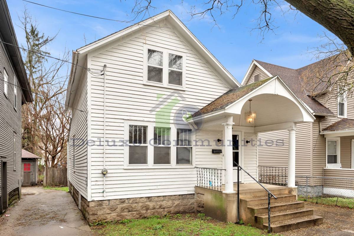 House for rent at 745 Jackson St NW, Grand Rapids, MI 49504