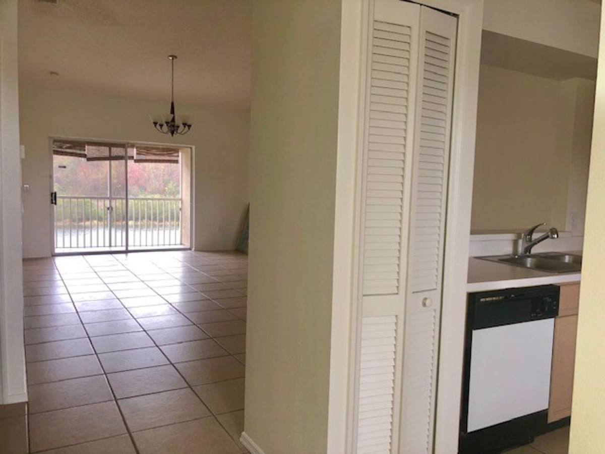 Condo for rent at 13336 Fairway Glen Dr, Orlando, FL 32824