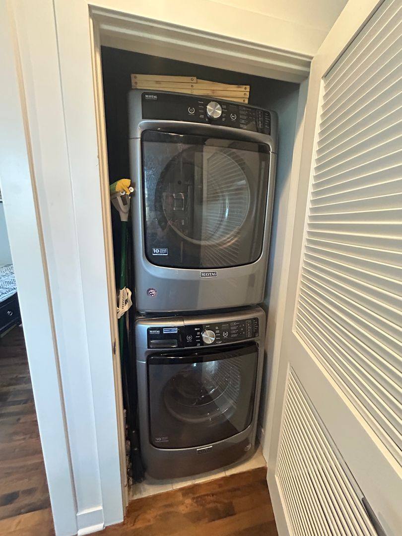 Apartment for rent at 2247 W Thomas #2R, Chicago, IL 60622