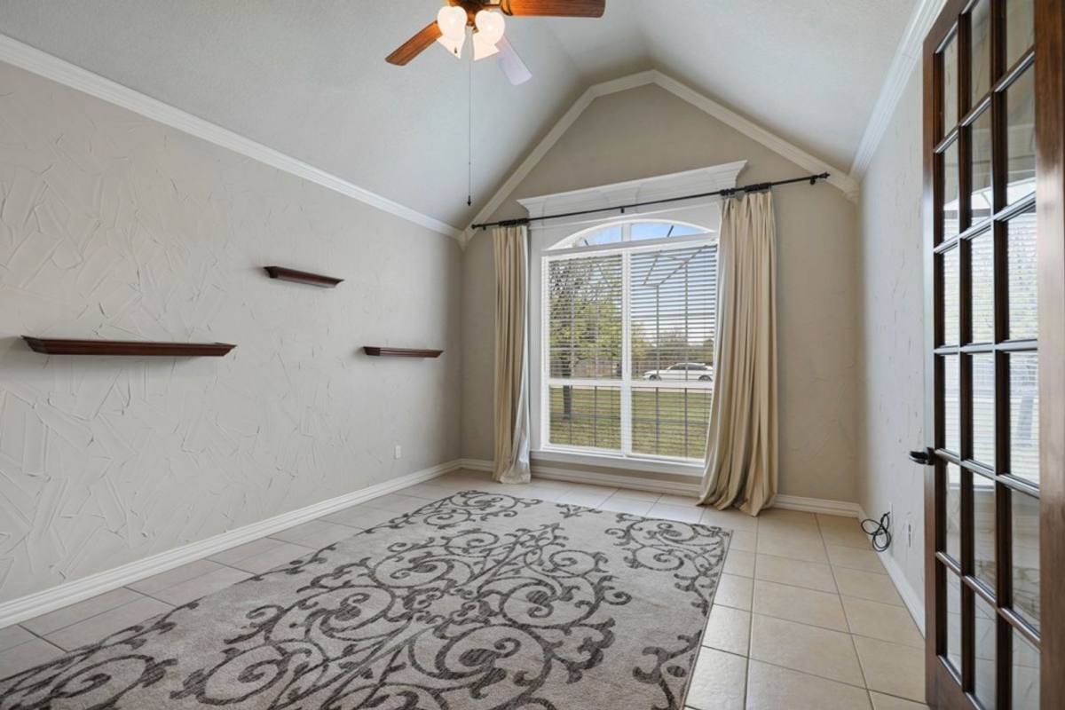 House for rent at 218 Deer Creek Dr, Aledo, TX 76008