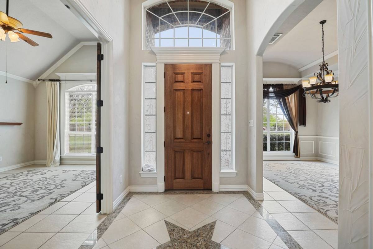House for rent at 218 Deer Creek Dr, Aledo, TX 76008