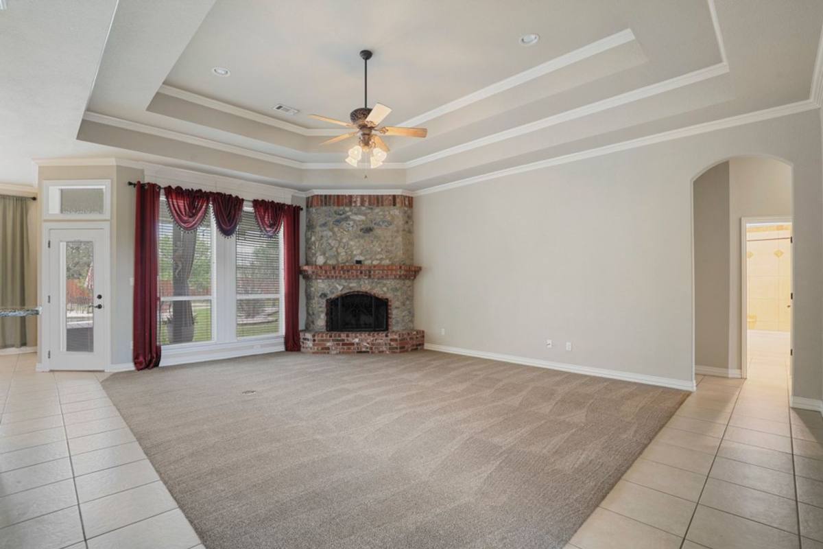 House for rent at 218 Deer Creek Dr, Aledo, TX 76008