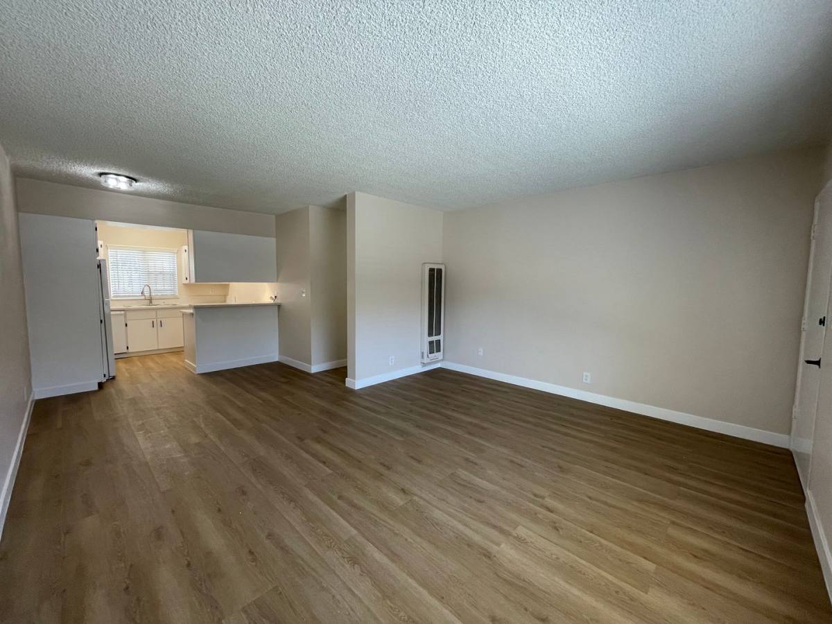 Apartment for rent at 1141 Molino Ave, Long Beach, CA 90804