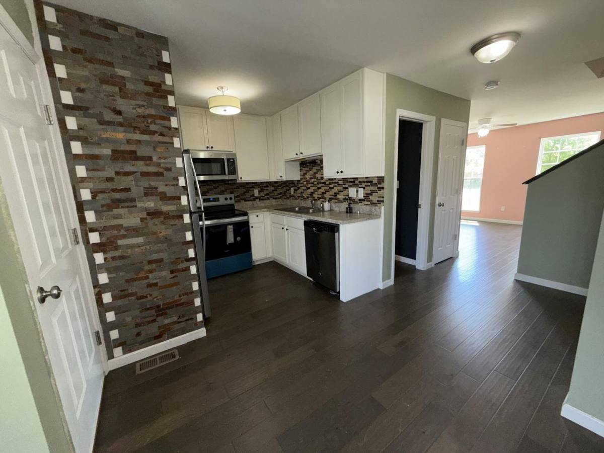 Townhouse for rent at 1835 Basston Dr, Saint Louis, MO 63146
