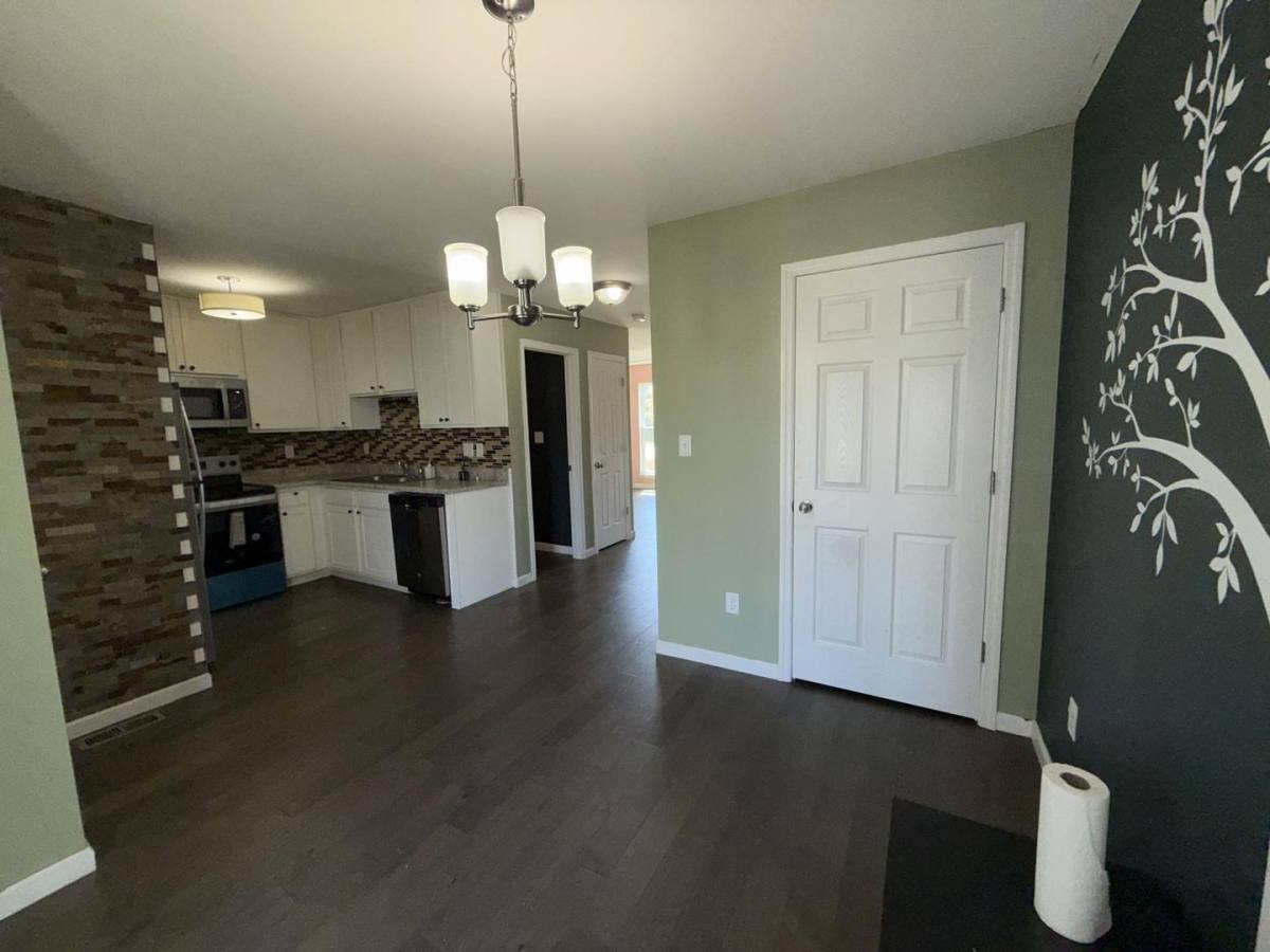 Townhouse for rent at 1835 Basston Dr, Saint Louis, MO 63146