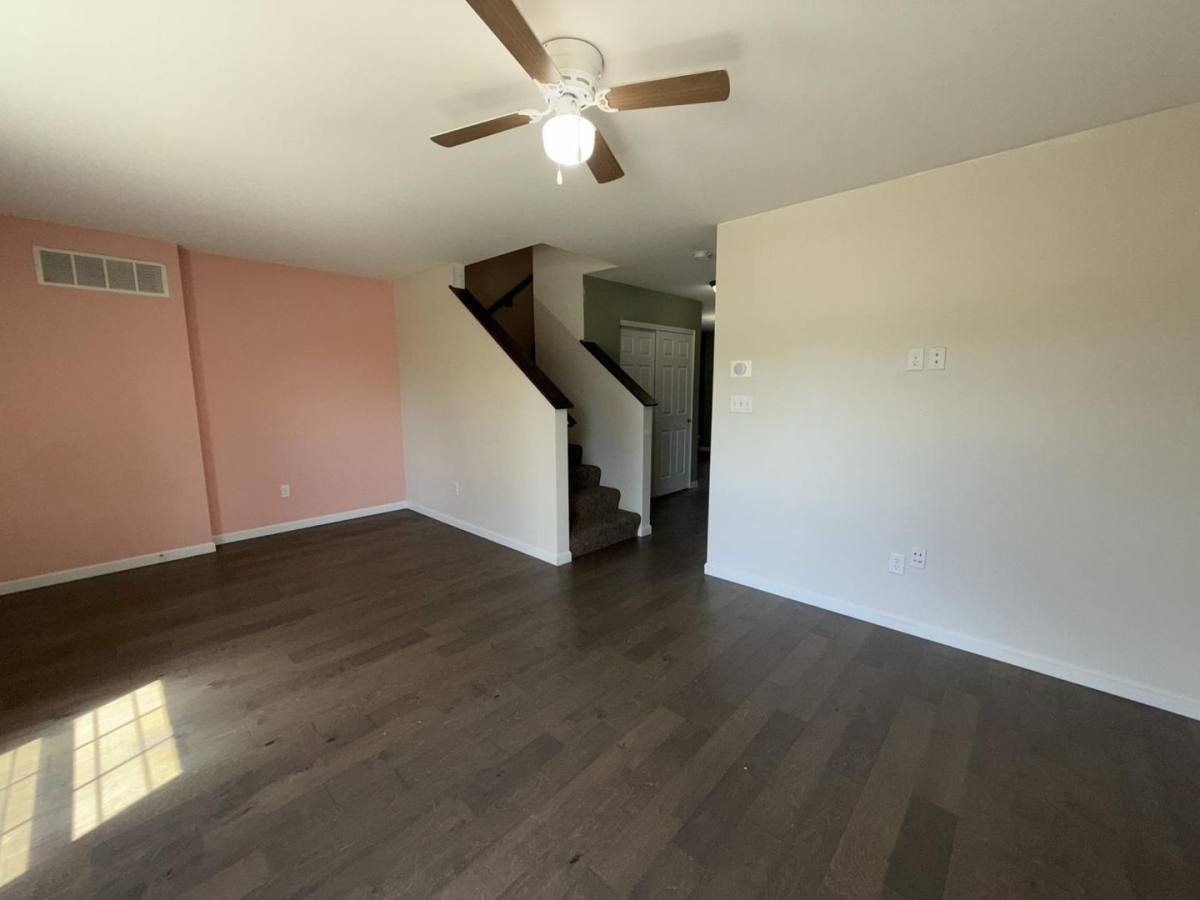 Townhouse for rent at 1835 Basston Dr, Saint Louis, MO 63146
