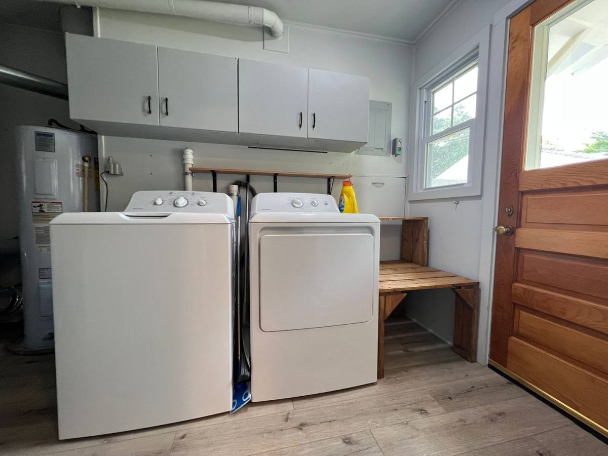 House for rent at 548 Cromwell Dr, Traverse City, MI 49686