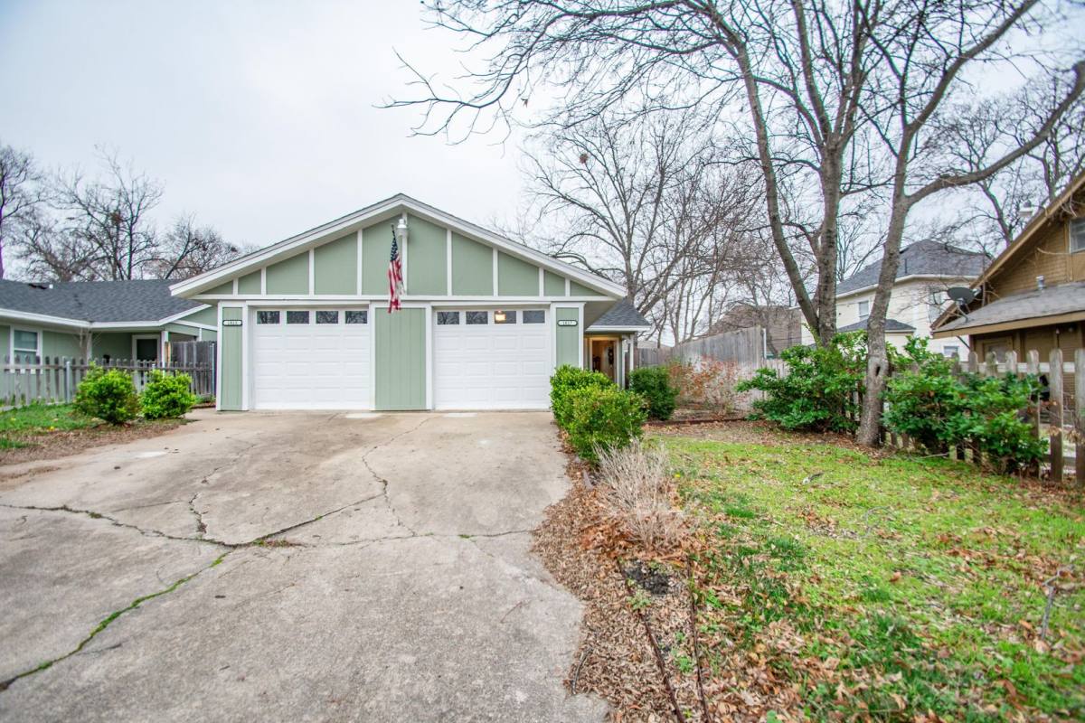 House for rent at 1817 Lipscomb St, Fort Worth, TX 76110