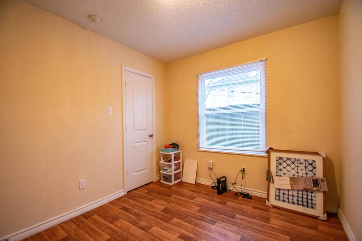 House for rent at 1817 Lipscomb St, Fort Worth, TX 76110