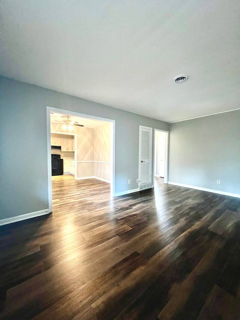 Apartment for rent at 50 S Morrison St, Memphis, TN 38104