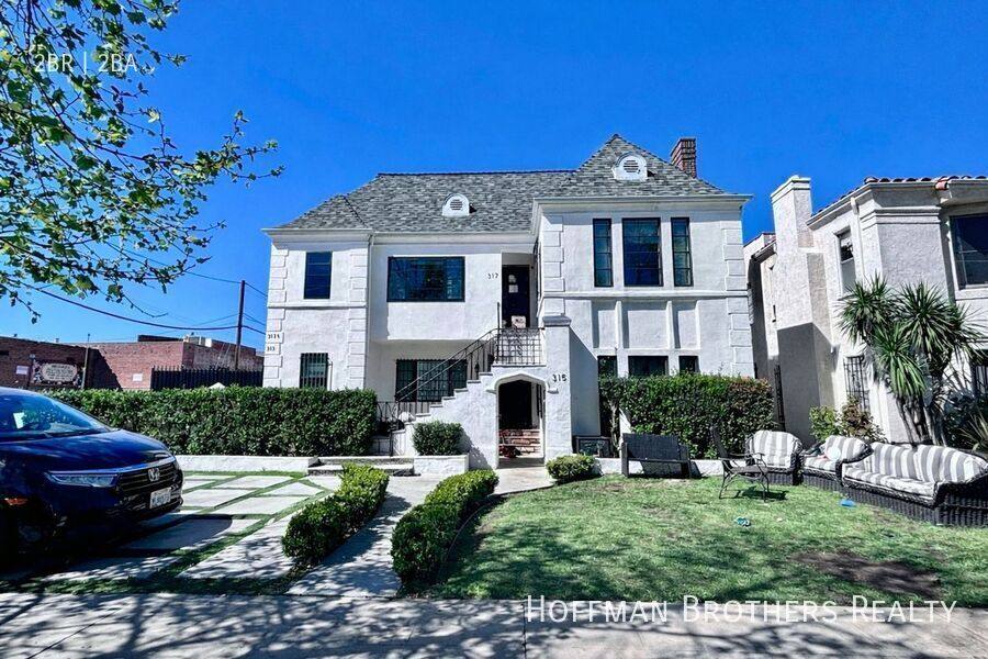 Apartment for rent at 315 N Detroit St #313-5, Los Angeles, CA 90036