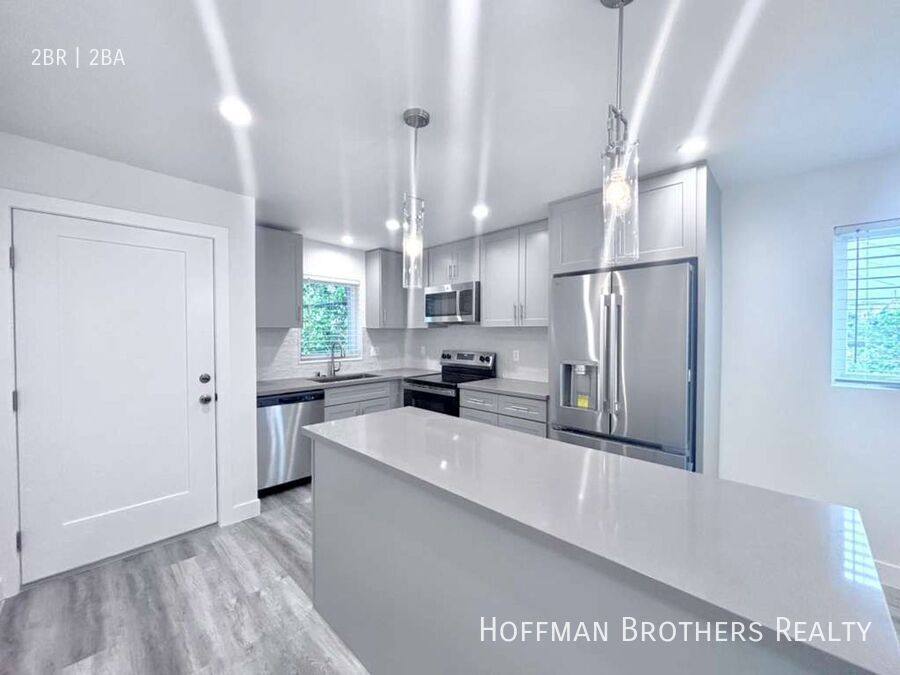 Apartment for rent at 315 N Detroit St #313-5, Los Angeles, CA 90036