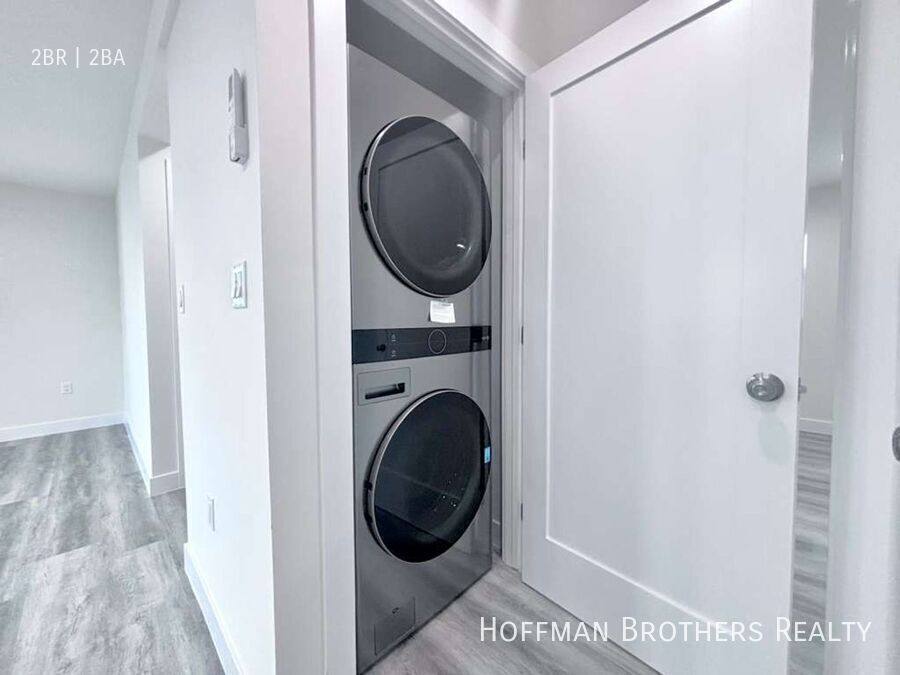 Apartment for rent at 315 N Detroit St #313-5, Los Angeles, CA 90036