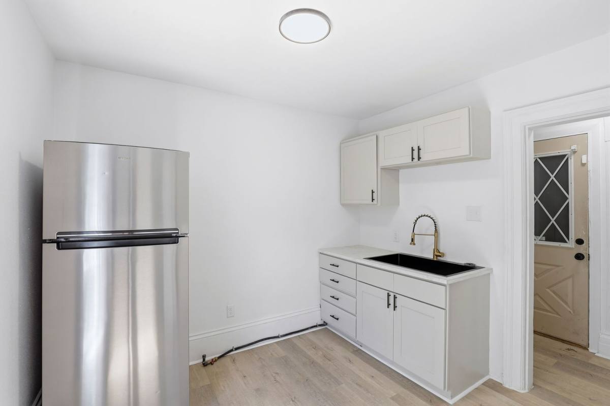 Apartment for rent at 840 Jackson St, Oshkosh, WI 54901
