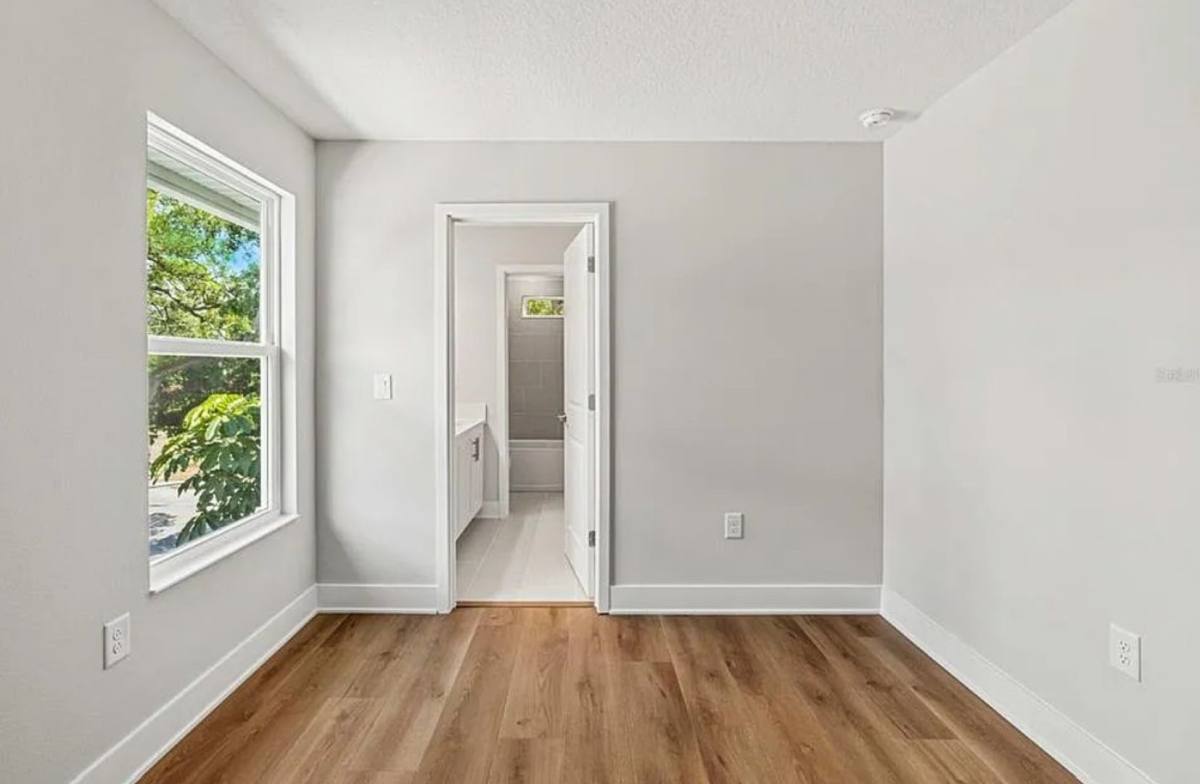 Townhouse for rent at 1005 W Cypress St, Tampa, FL 33606