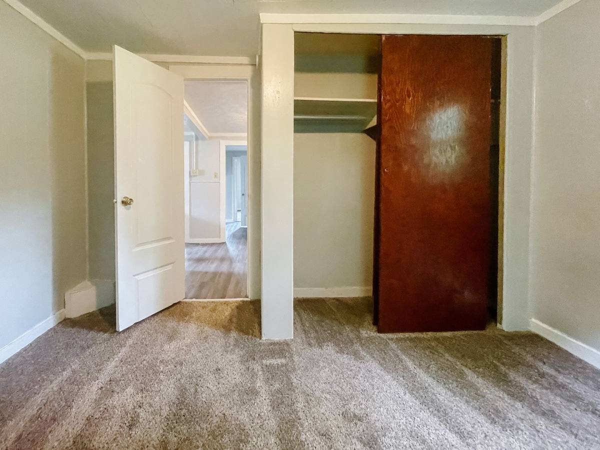 House for rent at 2118 S Penn St, Muncie, IN 47302