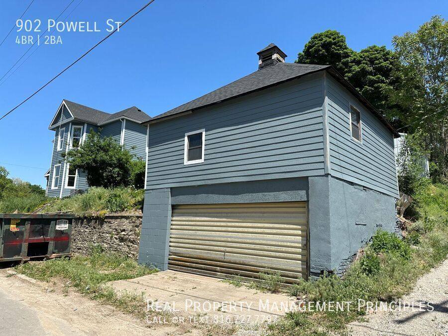 House for rent at 902 Powell St, Columbia, MO 65201