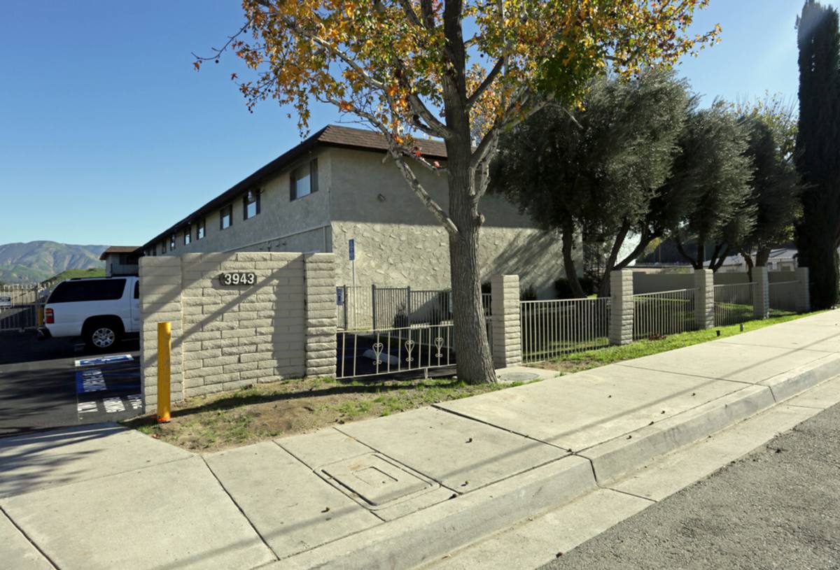 Apartment for rent at 3943 N H St, San Bernardino, CA 92407