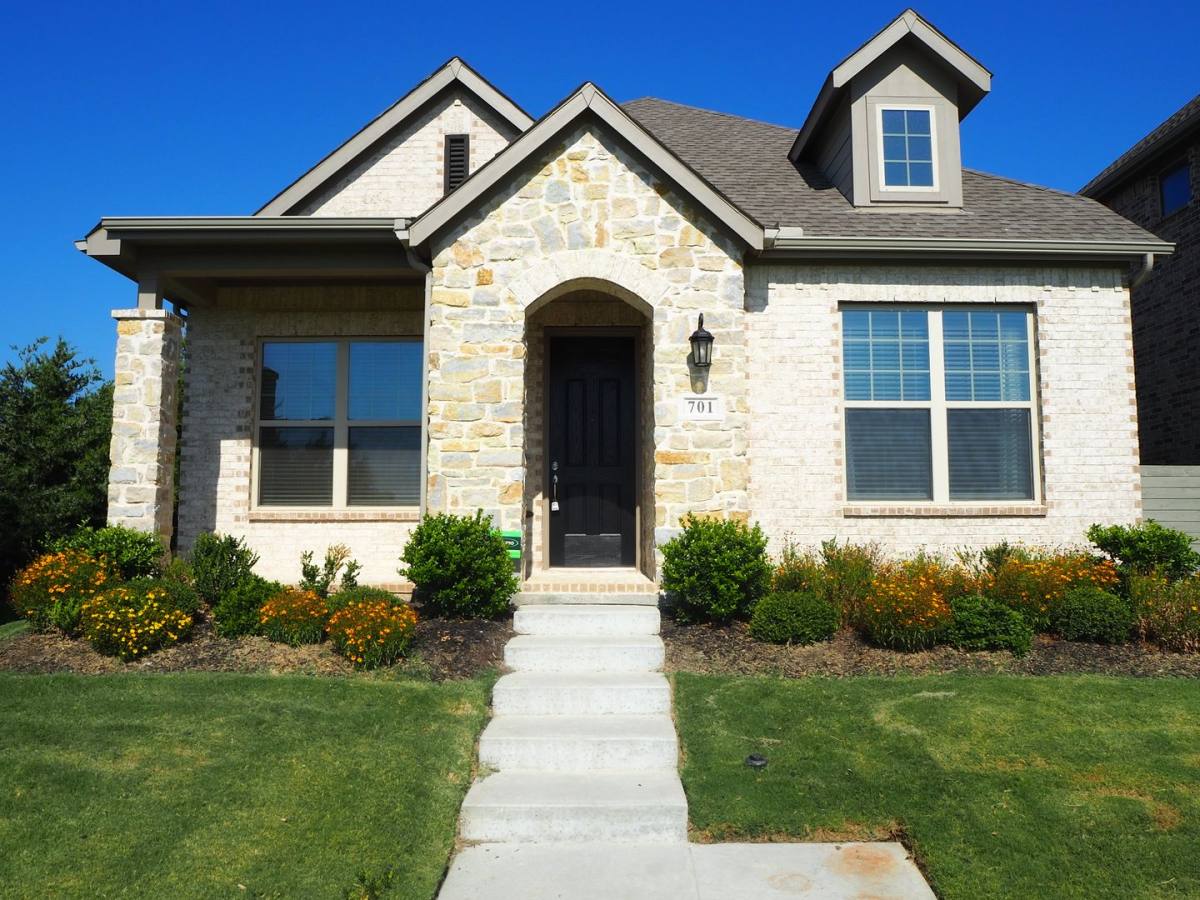 House for rent at 701 Matchbox St, Argyle, TX 76226
