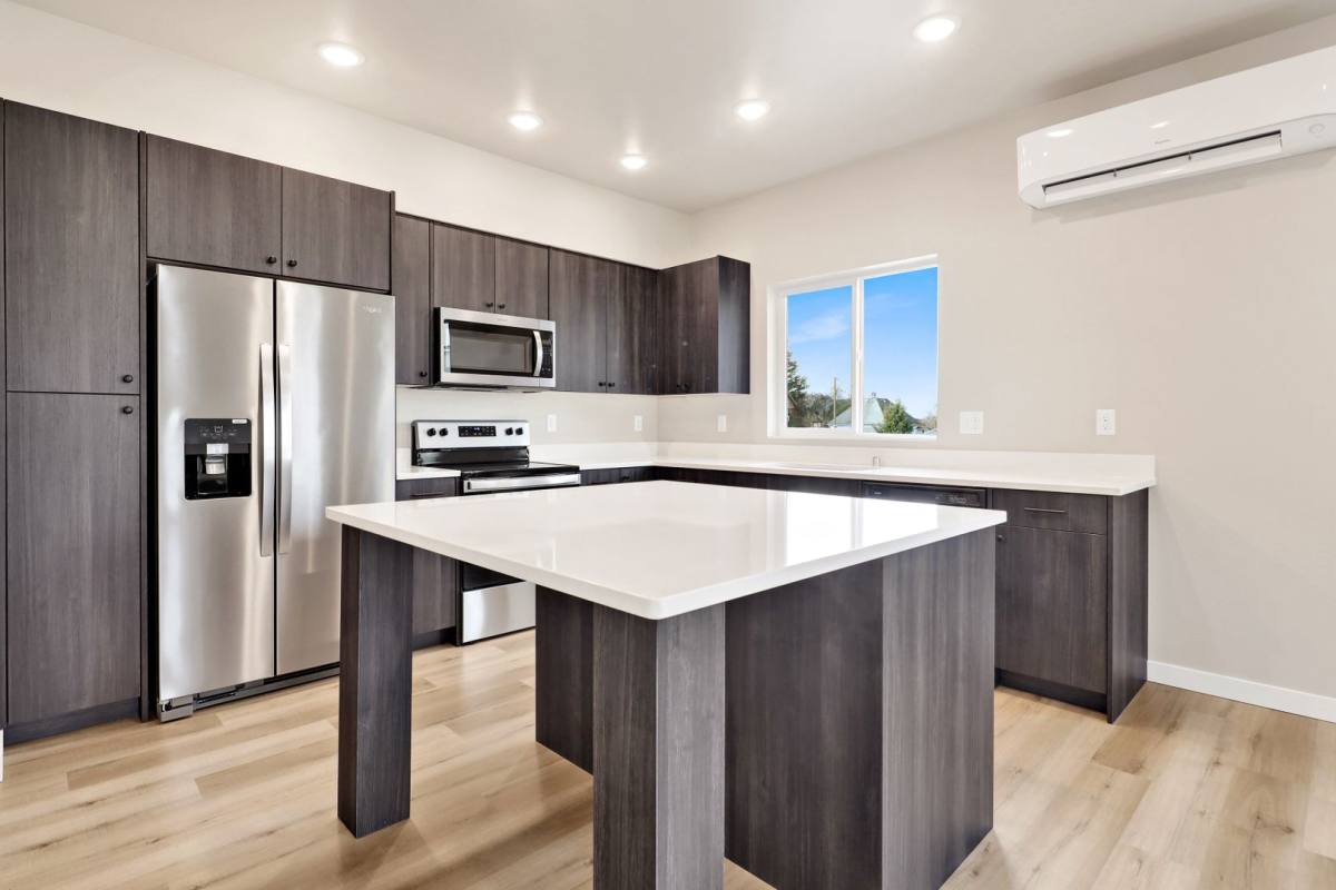 Apartment for rent at 343 Martin St, Blaine, WA 98230