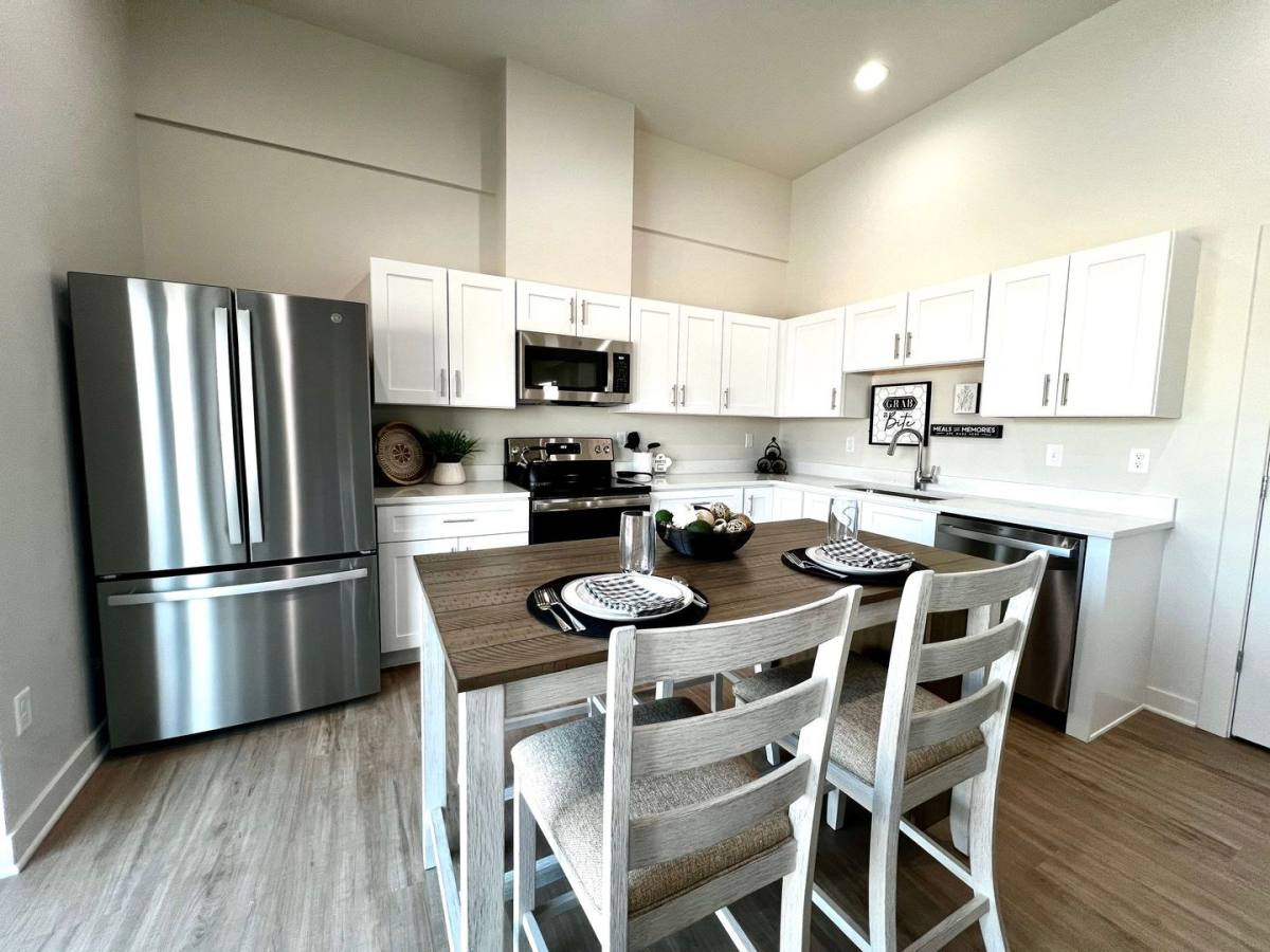 Apartment for rent at 1113 N Claude Rd, Grand Island, NE 68803