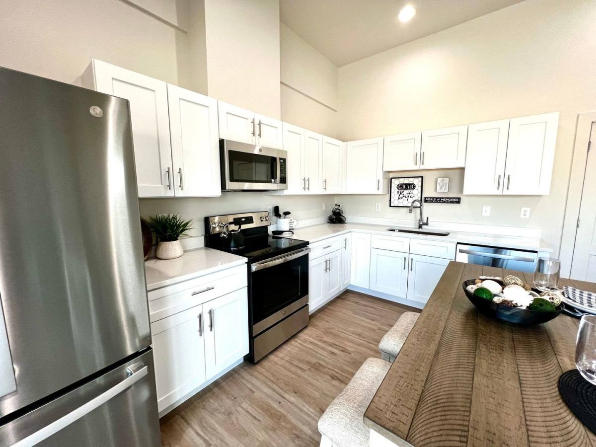 Apartment for rent at 1113 N Claude Rd, Grand Island, NE 68803