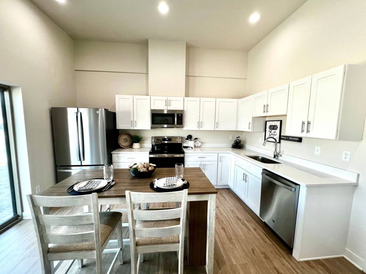 Apartment for rent at 1113 N Claude Rd, Grand Island, NE 68803