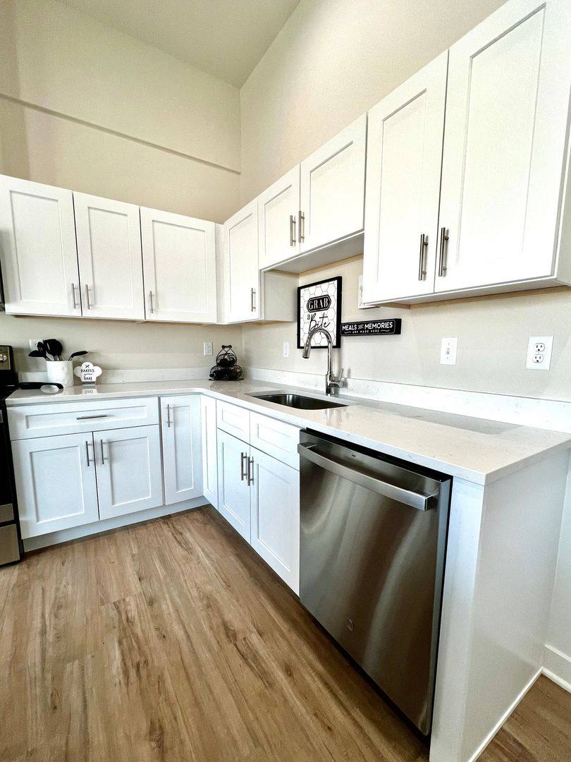 Apartment for rent at 1113 N Claude Rd, Grand Island, NE 68803